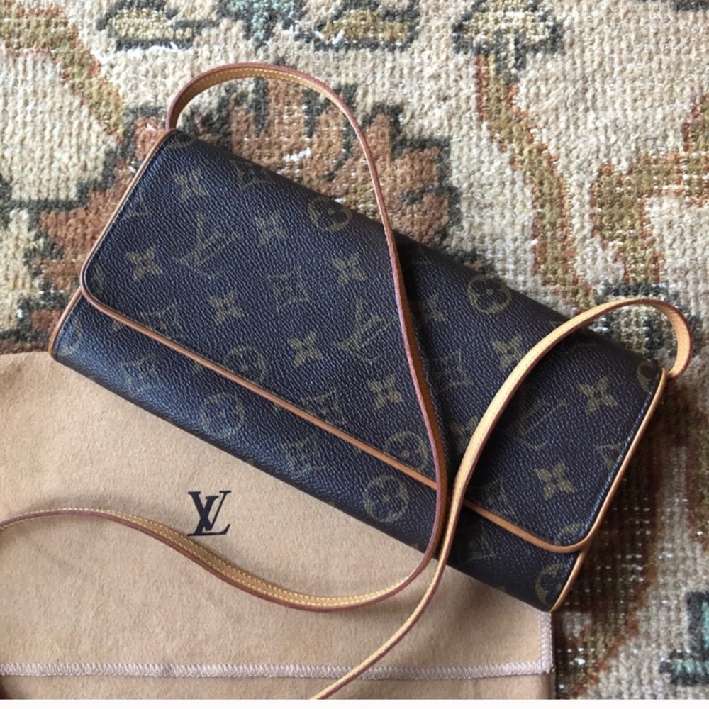 Louis Vuitton Pochette Twin GM